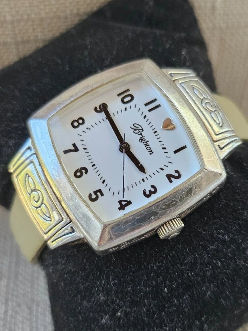 Brighton Women Wristwatch Silver Tone Case Leather Strap ORCHARD Quartz Watch